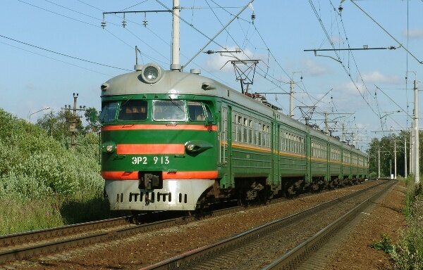 Электропоезд ЭР2